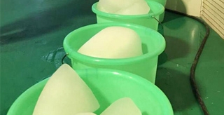 凍好的冰塊怎麽保存，西安午夜福利一区二区冰塊廠家怎麽保存不粘？